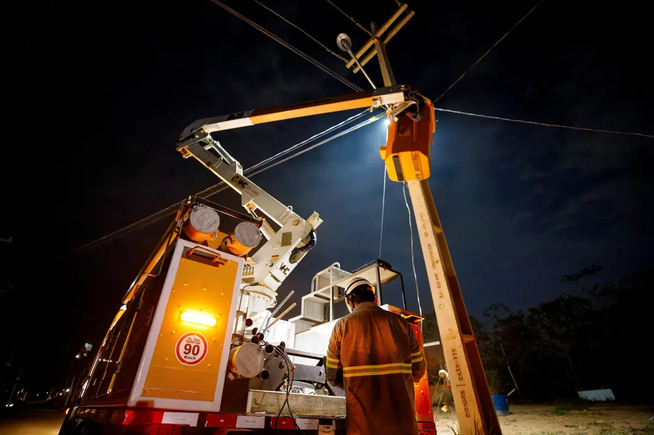 Cuiabá moderniza iluminação e economiza R$ 1 milhão ao ano com lâmpadas LED