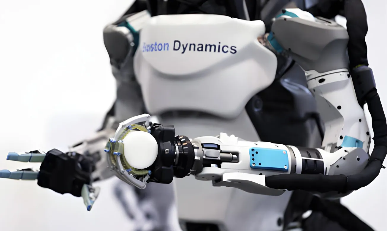 Hyundai planeja produzir em larga escala robô Atlas para uso em fábricas